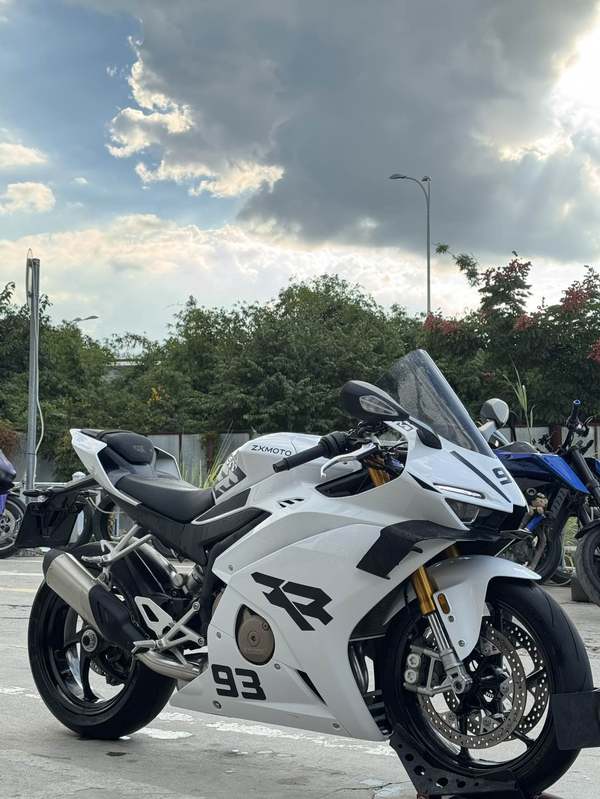 二手张雪机车500RR