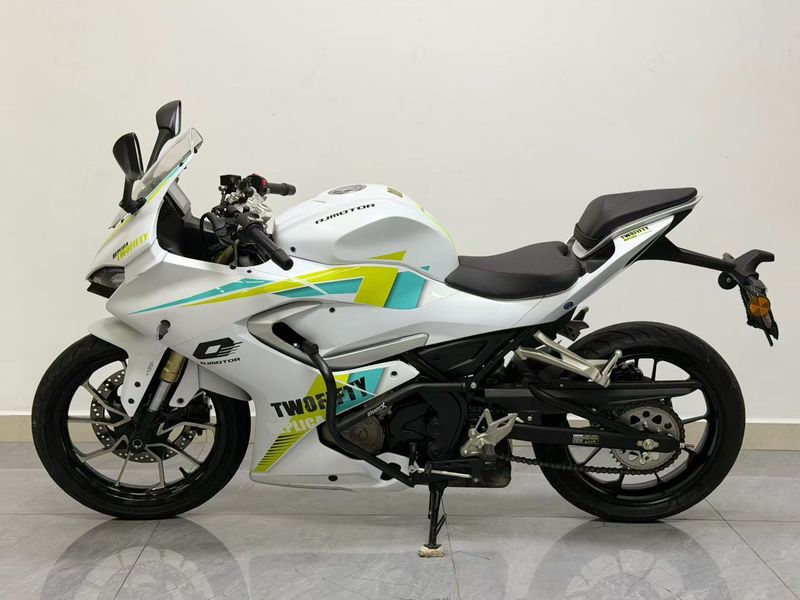 二手QJMOTOR赛250