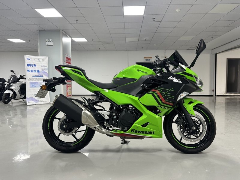 二手川崎Ninja 400