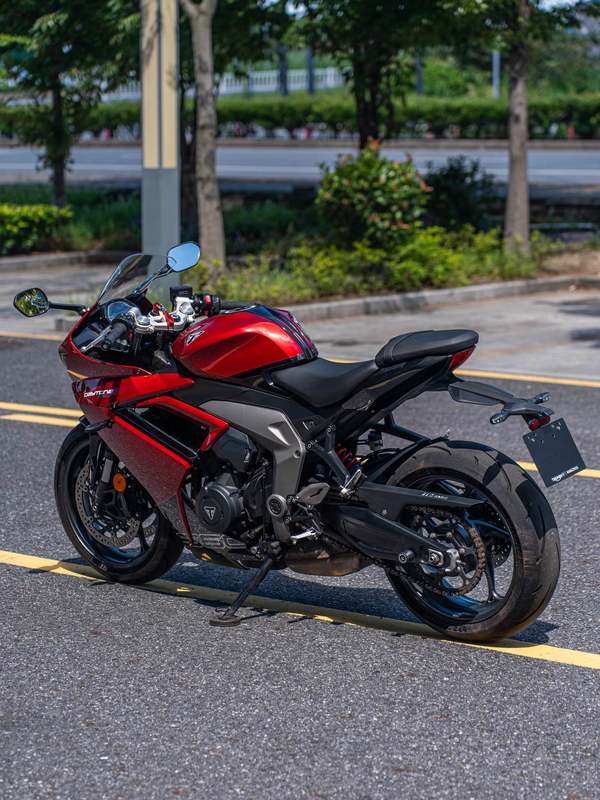 二手凯旋Daytona 660