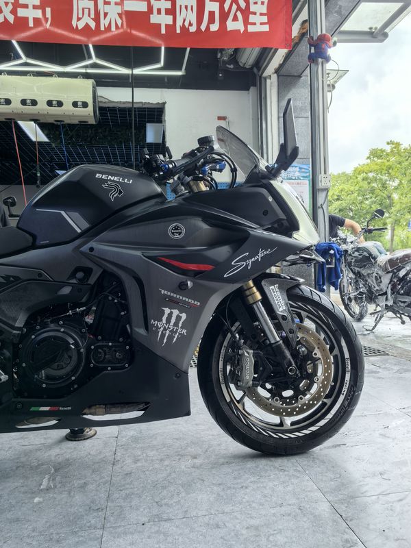 二手贝纳利龙卷风 Tornado 552R