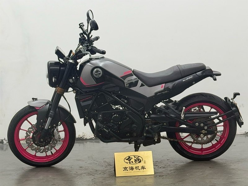 二手贝纳利幼狮 Leoncino 250