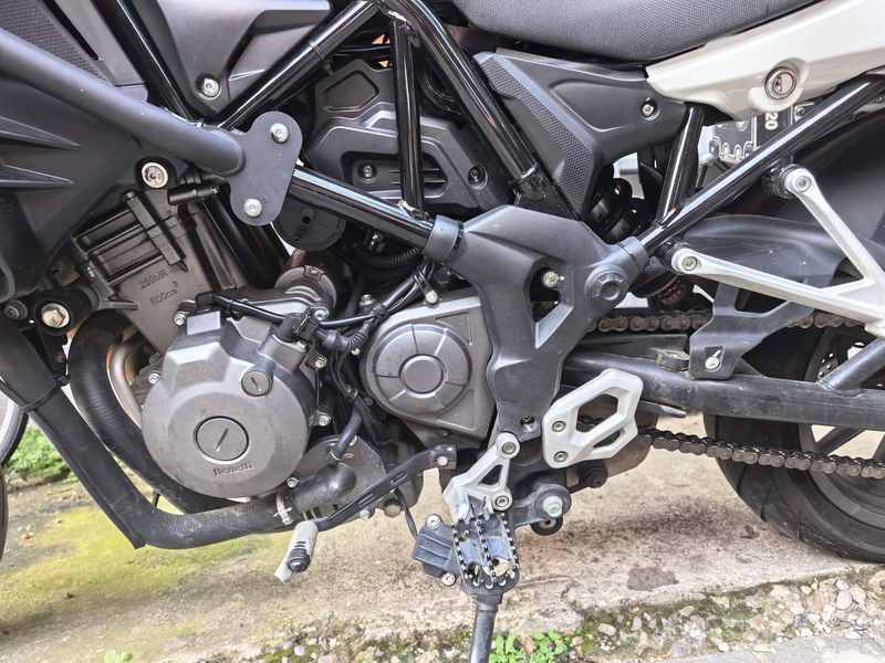 二手贝纳利金鹏 TRK502