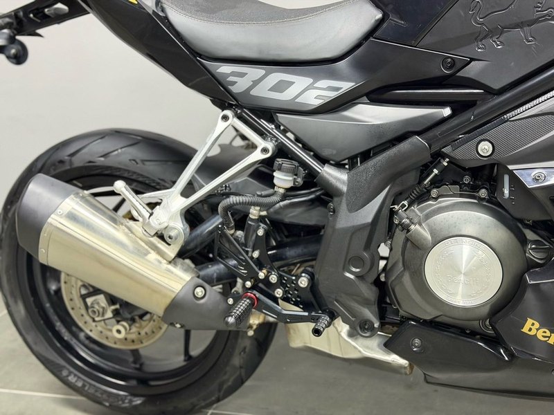 二手贝纳利龙卷风 Tornado 302R