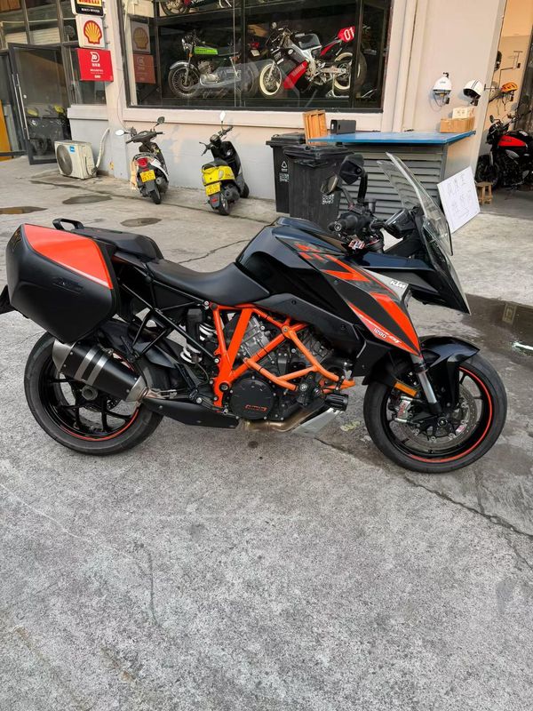 二手KTMR2R1290 Super Duke GT