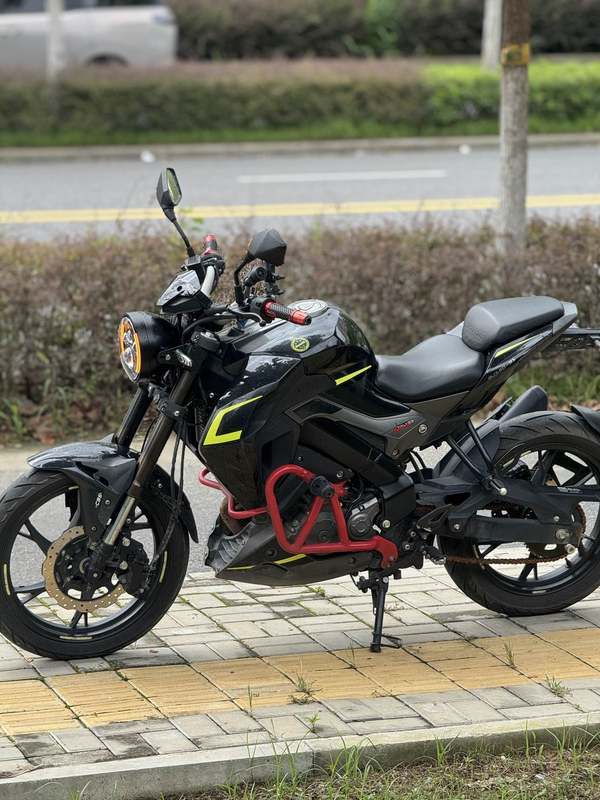 二手贝纳利小迅龙 BN150S