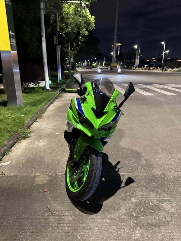二手川崎ZX-4R