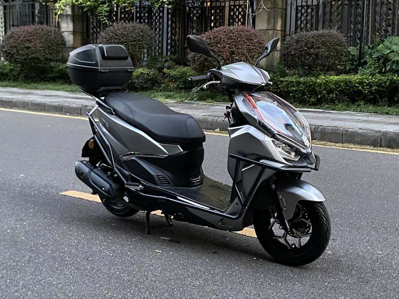 二手QJMOTOR鸿150RS