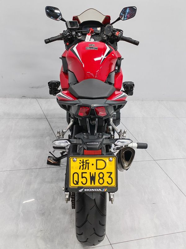 二手本田CBR400R
