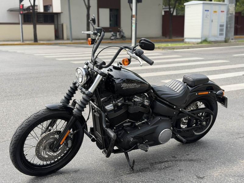 二手哈雷戴维森街霸 Street Bob