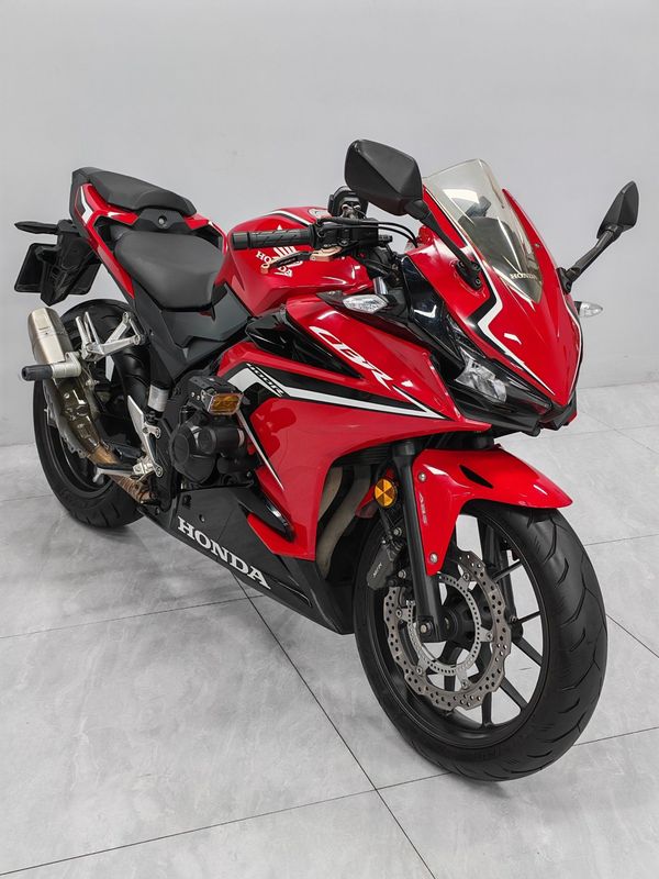 二手本田CBR400R