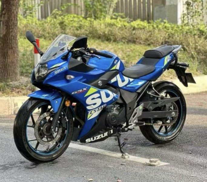 二手豪爵铃木GSX250R