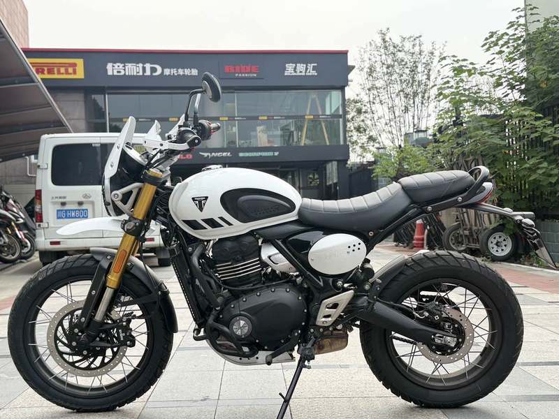二手凯旋Scrambler 400 X