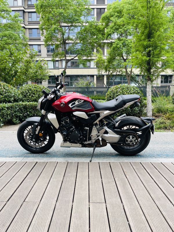 二手本田CB1000R