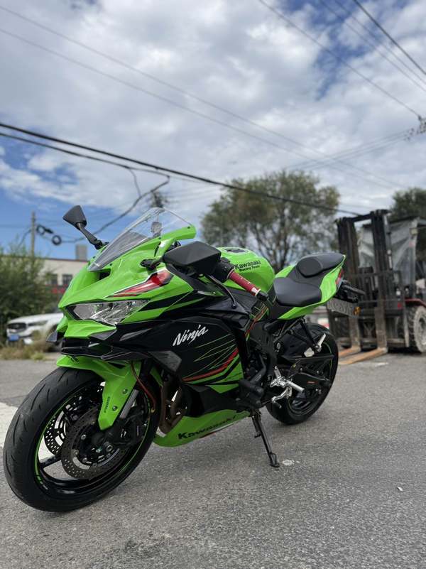 二手川崎ZX-4R