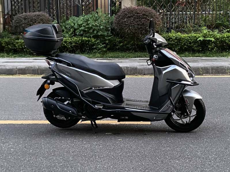 二手QJMOTOR鸿150RS