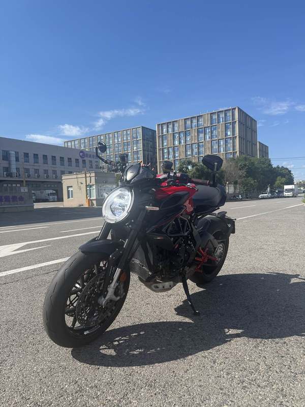 二手奥古斯塔Brutale 800