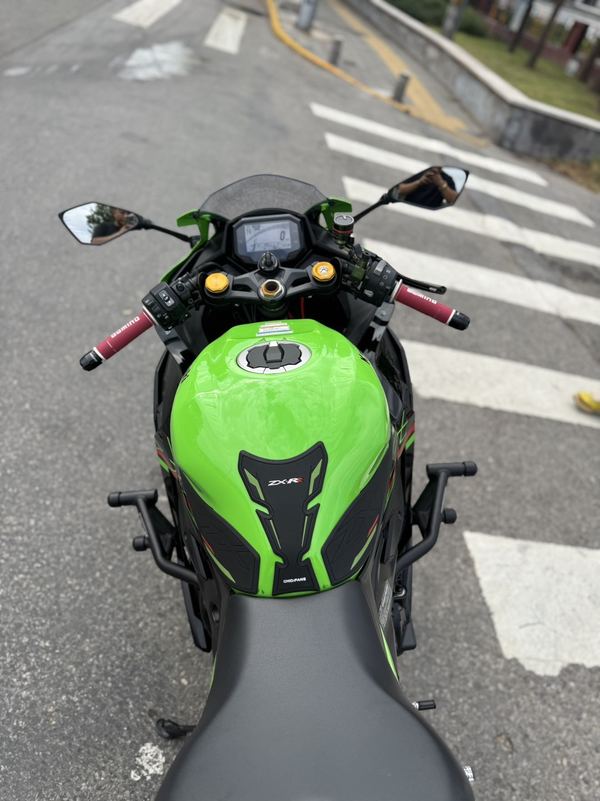 二手川崎ZX-4R