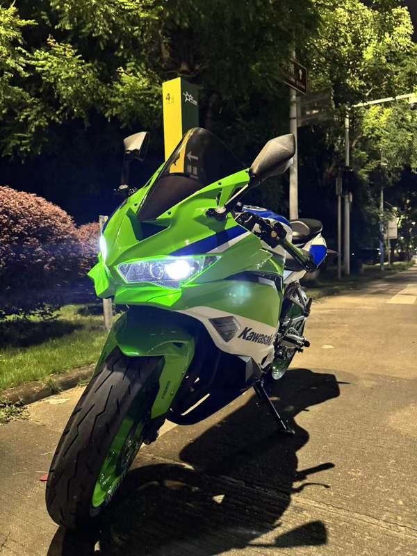 二手川崎ZX-4R