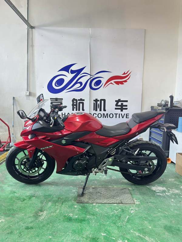 二手豪爵铃木GSX250R