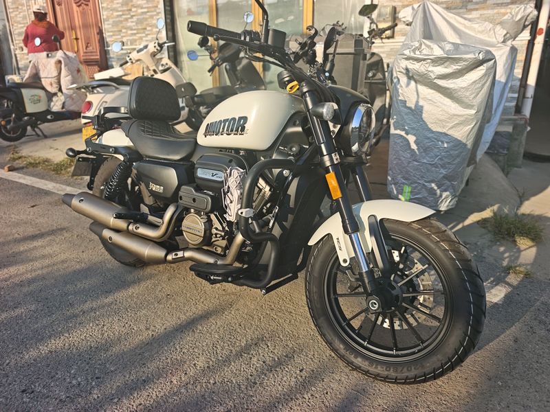 二手QJMOTOR闪300
