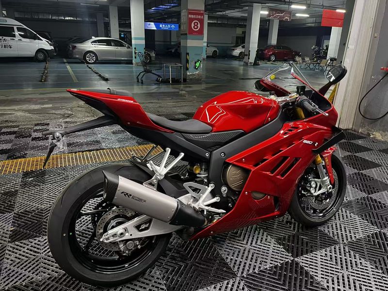 二手张雪机车820RR