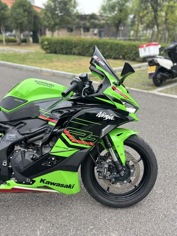 二手川崎ZX-4R