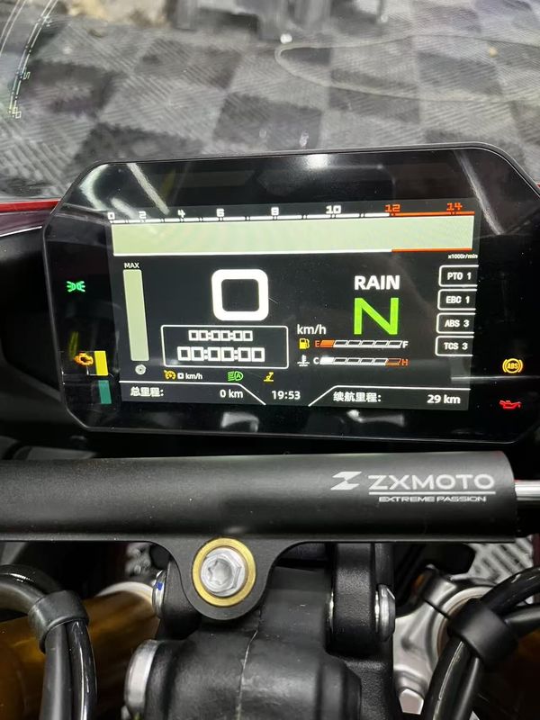 二手张雪机车820RR