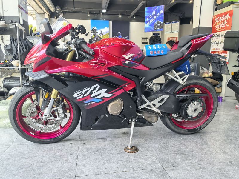 二手张雪机车500RR