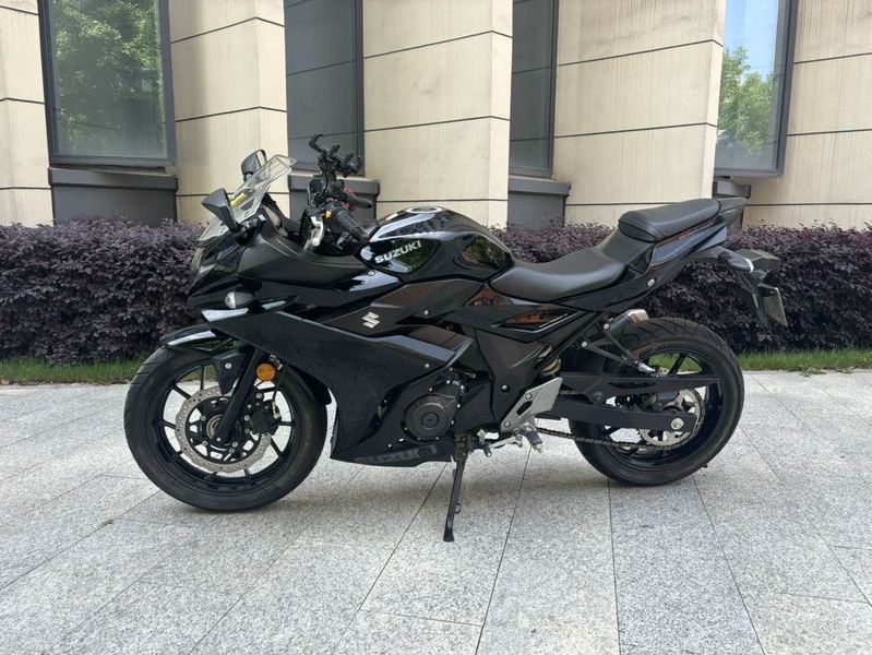 二手豪爵铃木GSX250R