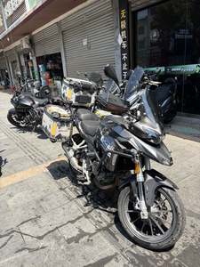 二手贝纳利金鹏 TRK251