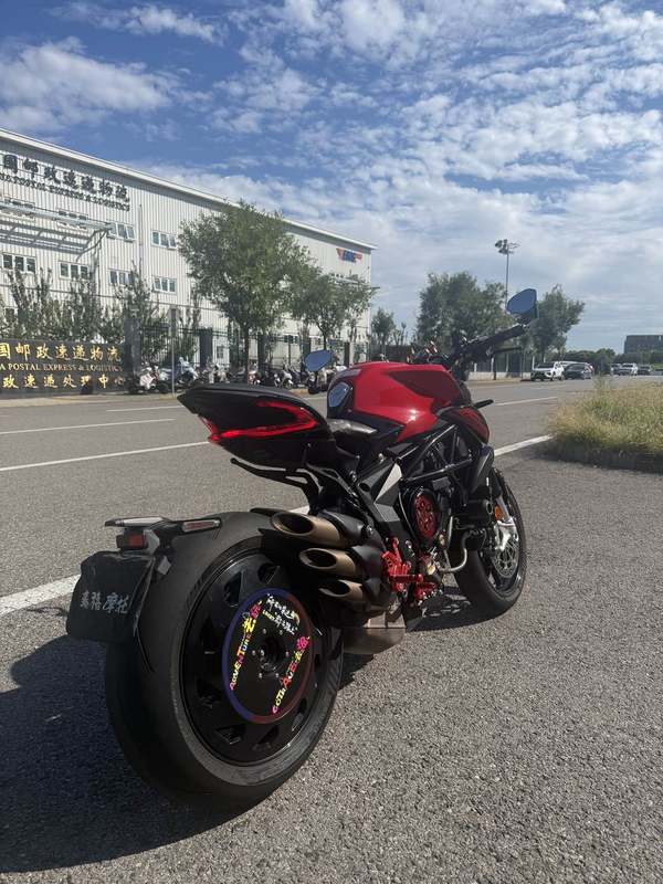 二手奥古斯塔Brutale 800