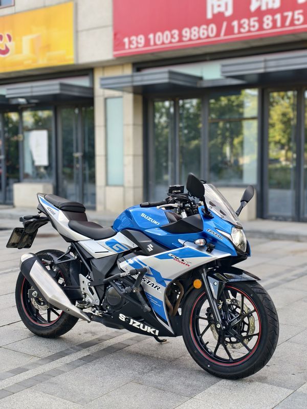 二手豪爵铃木GSX250R