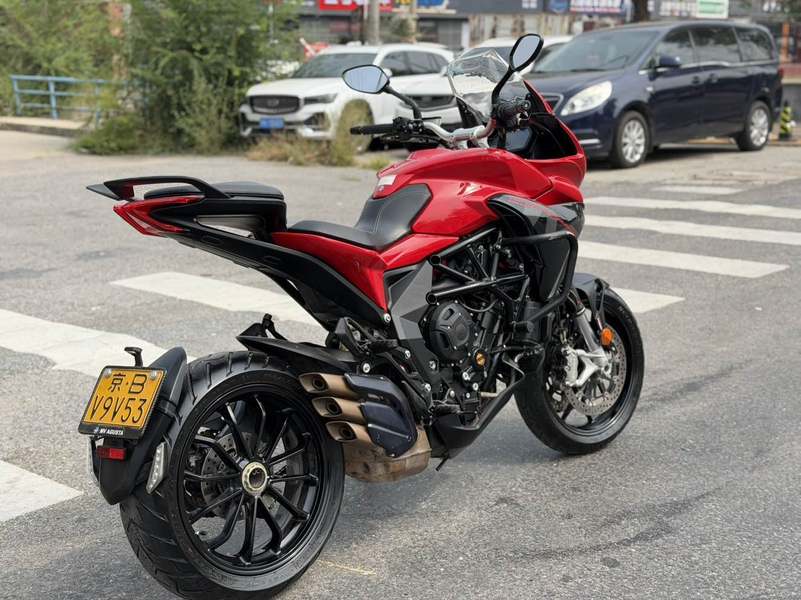 二手奥古斯塔Turismo Veloce 800