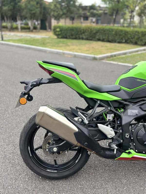 二手川崎ZX-4R