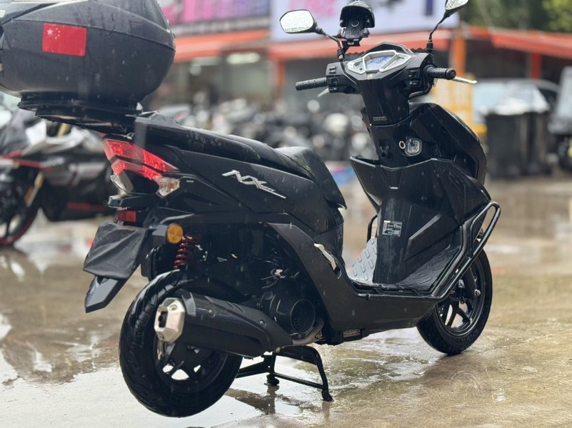 二手五羊本田NX125