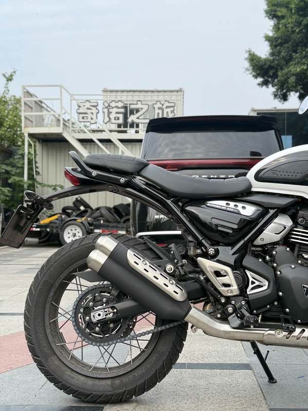 二手凯旋Scrambler 400 X