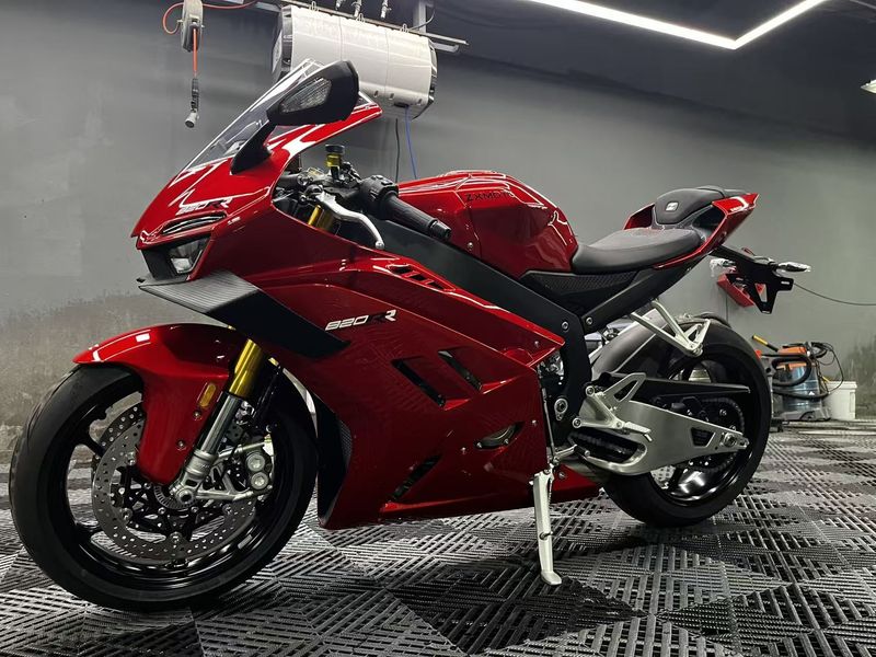 二手张雪机车820RR