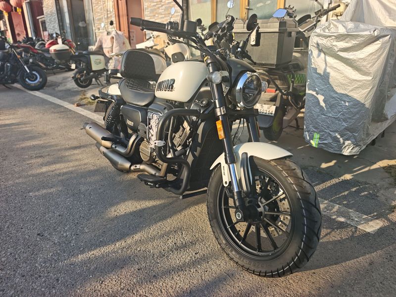 二手QJMOTOR闪300