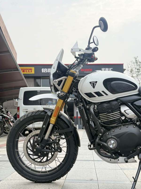 二手凯旋Scrambler 400 X