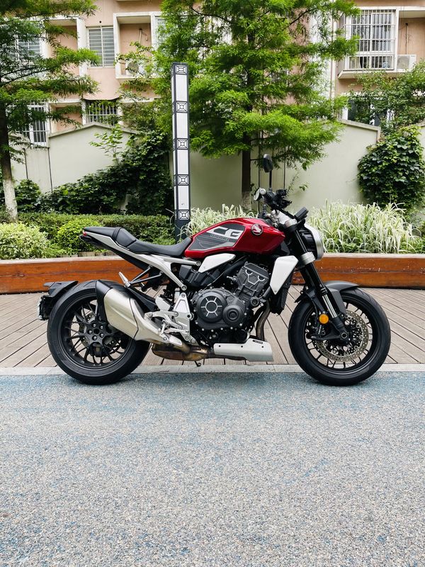 二手本田CB1000R