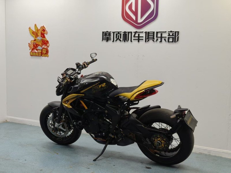 二手奥古斯塔Dragster 800