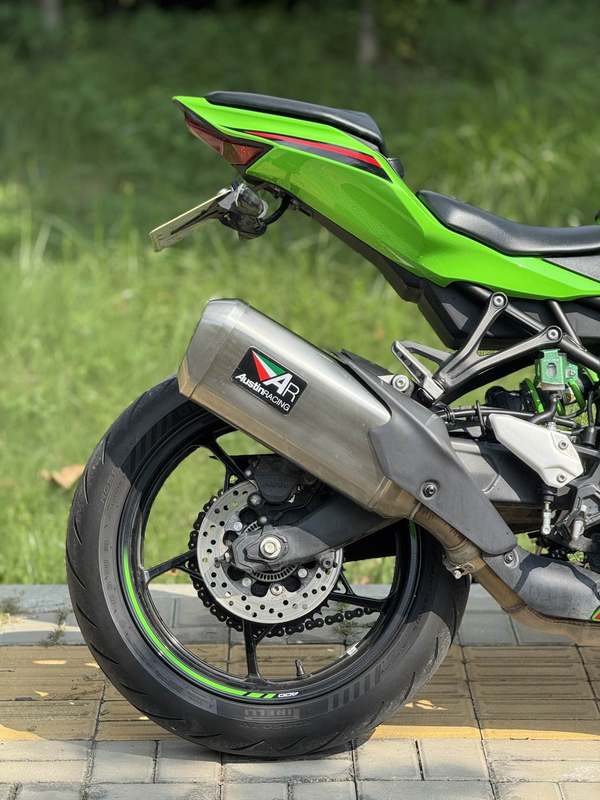 二手川崎ZX-4R