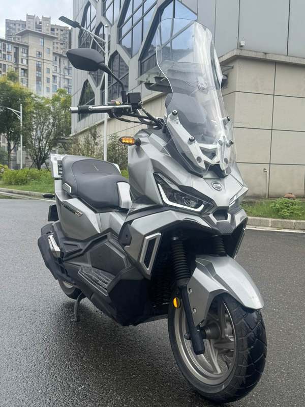 二手三阳哈士奇 Husky ADV150