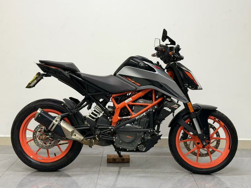 二手KTMR2R390 Duke