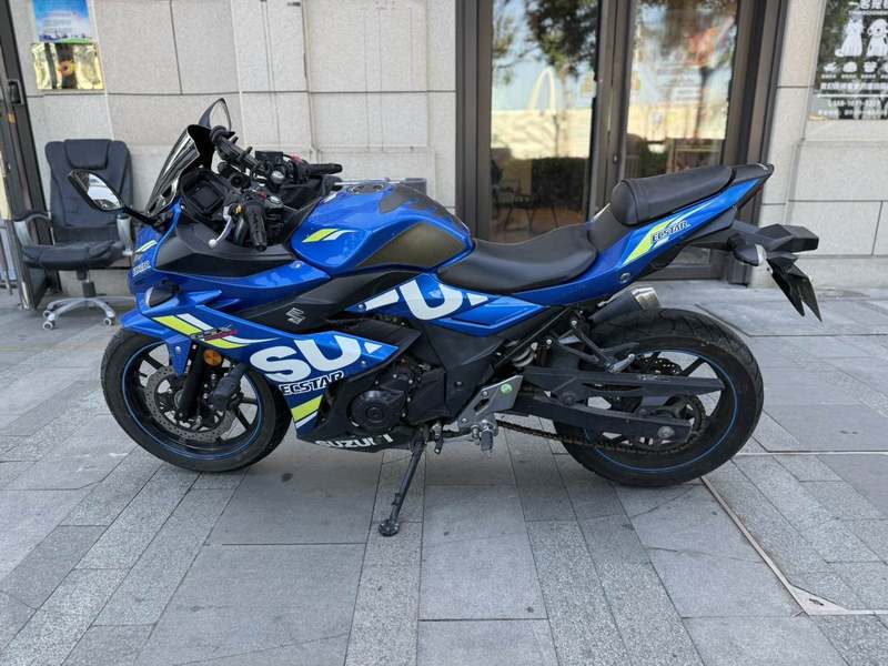二手豪爵铃木GSX250R