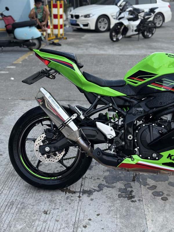 二手川崎ZX-4R