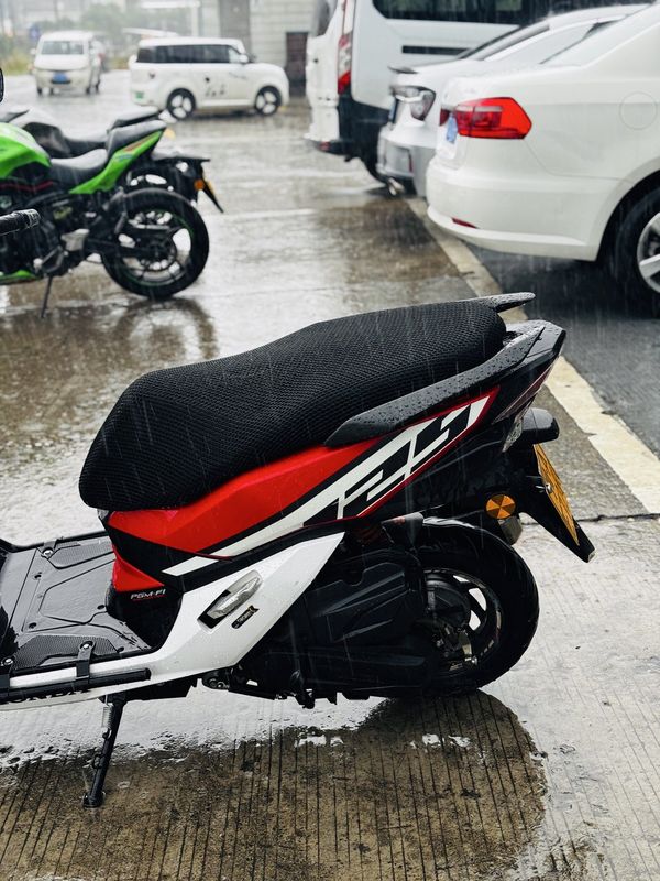 二手五羊本田NX125