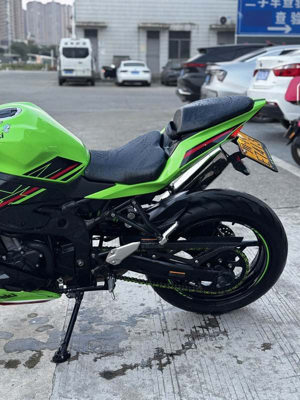 二手川崎ZX-4R