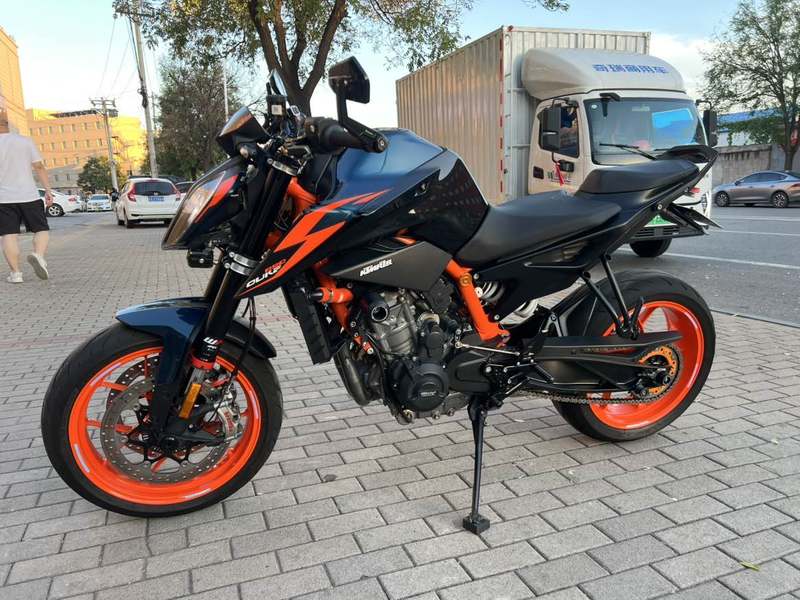 二手KTMR2R890 Duke